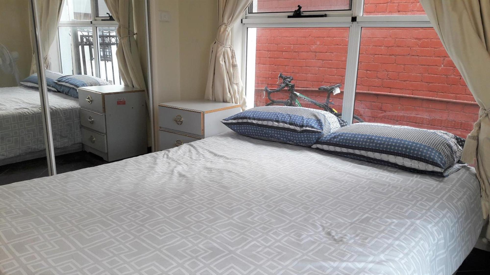 Abbotsford Private Rooms & Pods - 15 Charles Homestay Melbourne Exteriör bild