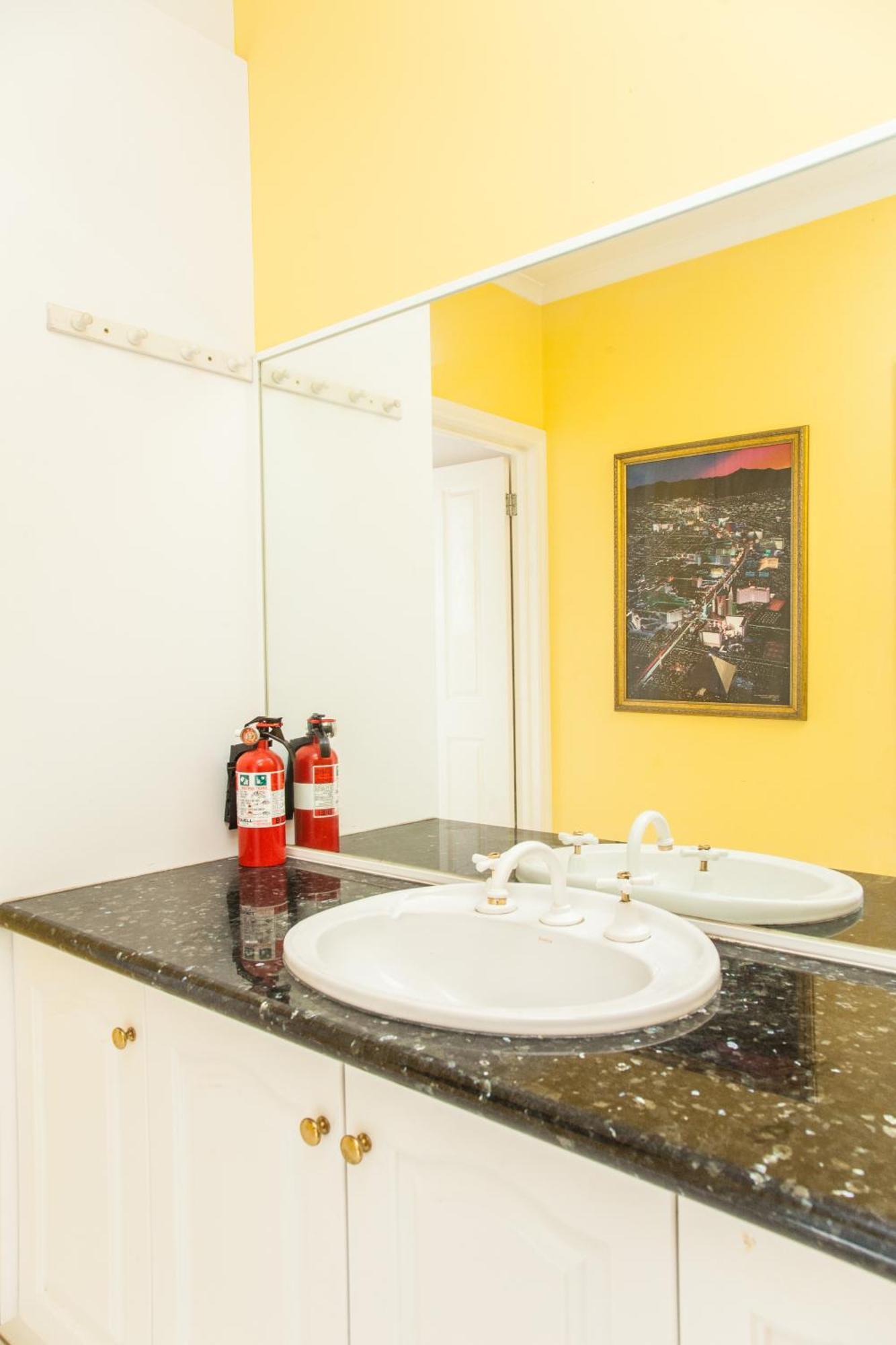 Abbotsford Private Rooms & Pods - 15 Charles Homestay Melbourne Exteriör bild